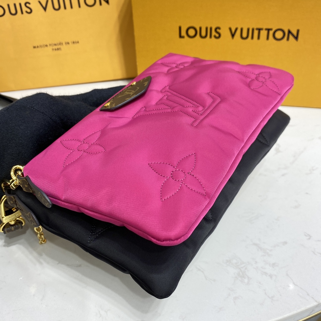 Louis Vuitton MAXI MULTI POCHETTE ACCESSOIRES Shoudler Bag M58980 Black / Fuchsia